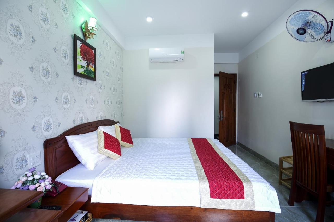 Kim Hoa Hotel Куинён Экстерьер фото